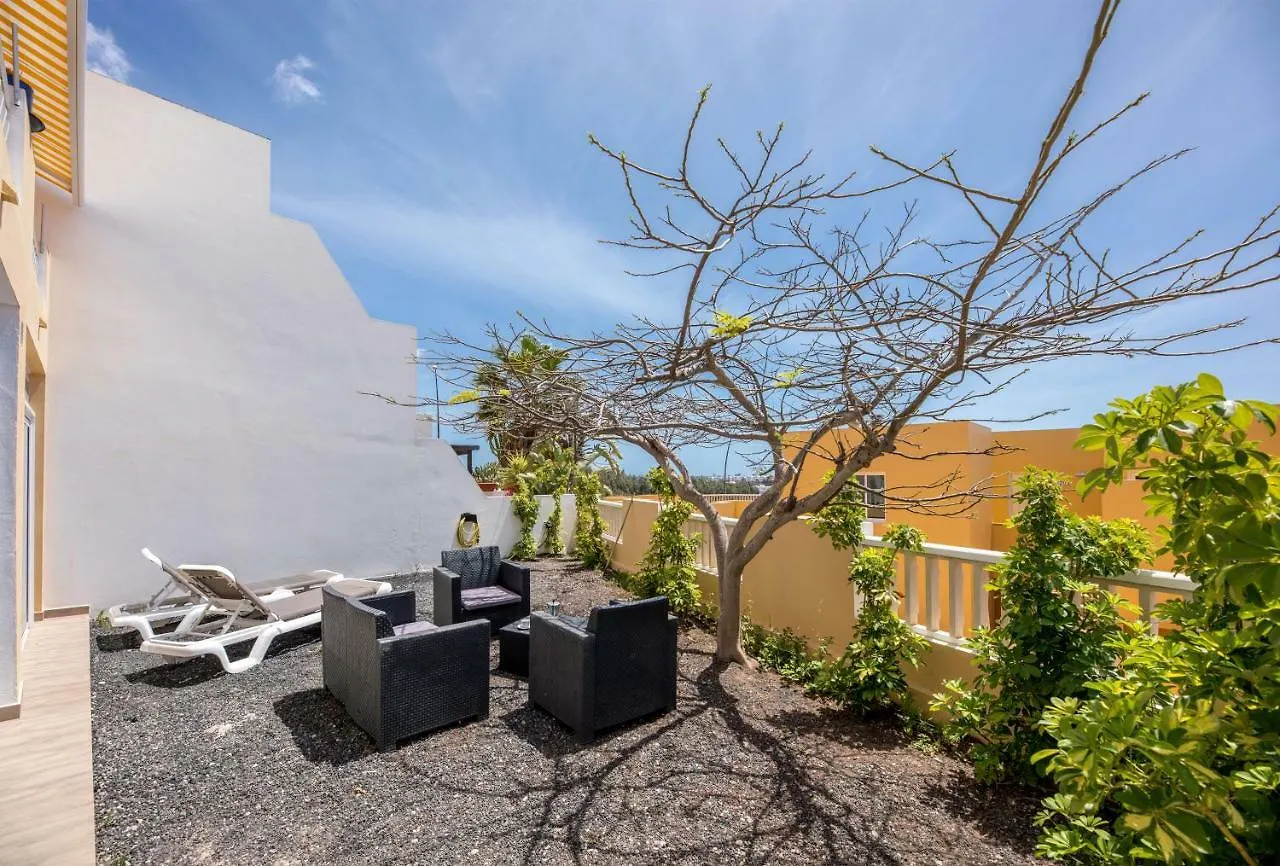ampio luminoso 3 camere 3 bagni giardino quiete Wi-Fi Costa Calma España